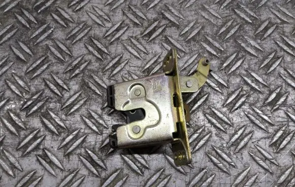 Opel Vectra B Tailgate/trunk/boot lock/catch/latch