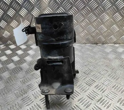 Toyota RAV 4 (XA50) Engine mount bracket 1237125070