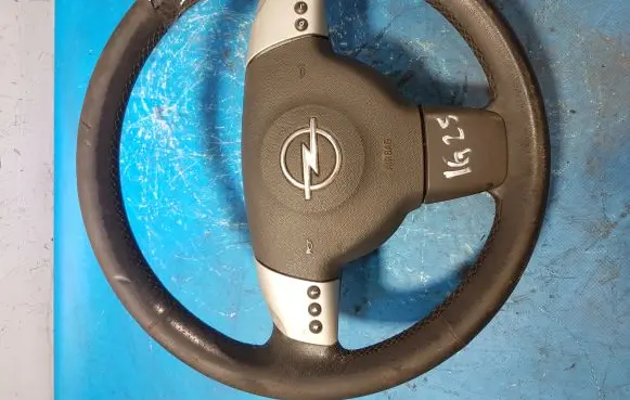 Opel Vectra C Steering wheel