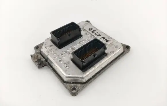 Opel Vectra C Engine control unit/module 55355631