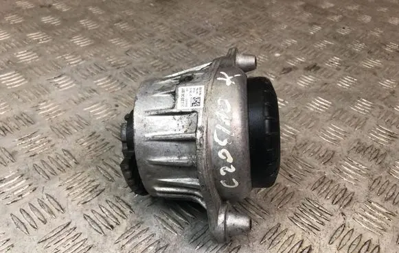 Mercedes-Benz C W205 Engine mount bracket A2052406617