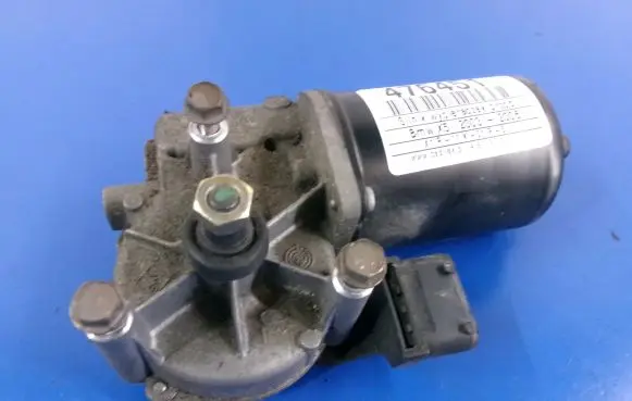 BMW X5 E53 Front wiper linkage and motor 6913007