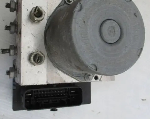 Mercedes-Benz B W245 ABS Pump A0064316712