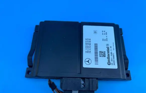 Mercedes-Benz E W212 Other control units/modules A2124409102 A0375453432 A2129020600