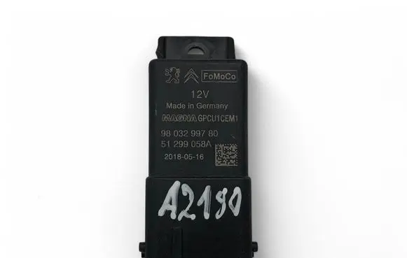 Peugeot 208 Other relay 9803299780