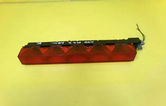 Ford Mondeo Mk III Third/center stoplight 1S7113A613AE