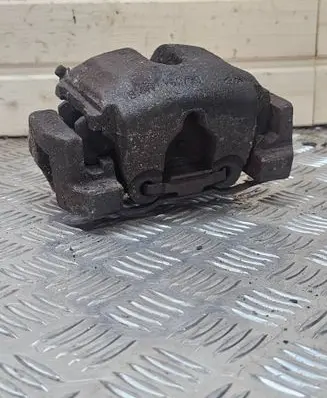 BMW 5 E39 Front brake caliper 
