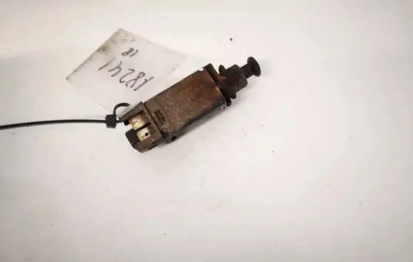 Volkswagen Golf III Brake pedal sensor switch 191945515