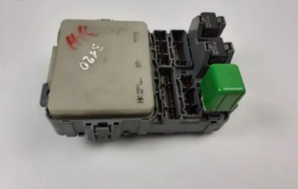 Honda Accord Fuse module S84G51 A0700058BH
