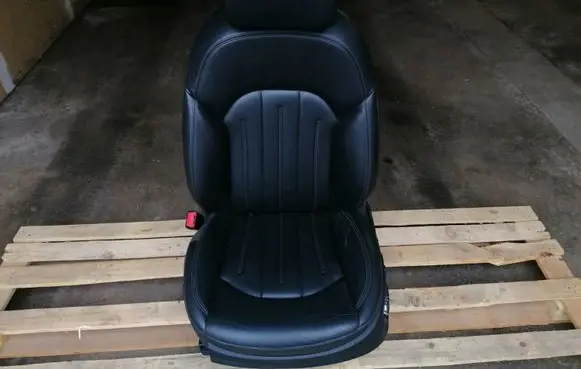 Audi A8 S8 D4 4H Front driver seat 