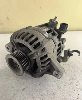 Toyota Yaris Generator/alternator 270600J051 0124225054