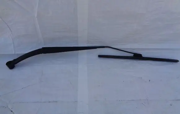 Renault Kadjar Front wiper blade arm