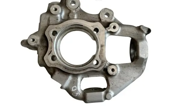 Mercedes-Benz GLS X167 Rear wheel hub 16712R