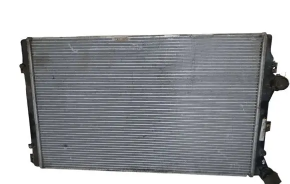 Volkswagen PASSAT B6 Coolant radiator 1K0121253H