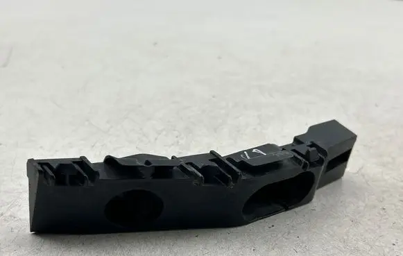Dodge Durango III Front bumper mounting bracket