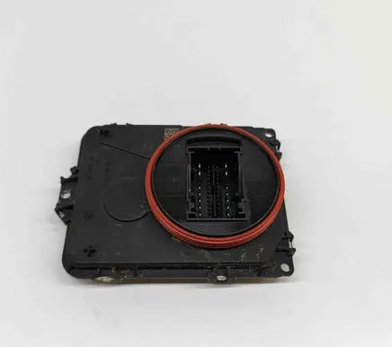Volkswagen Golf VII LED ballast control module 8V0907399D