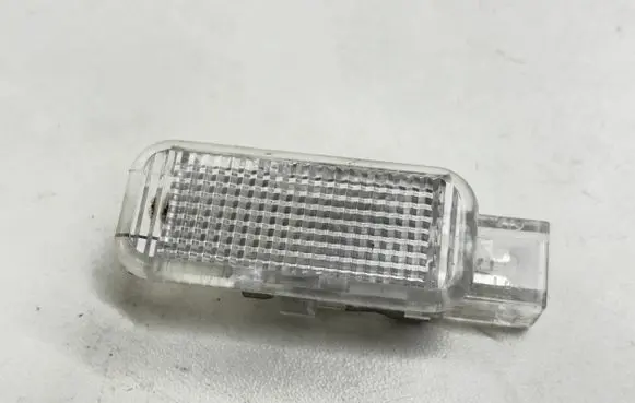 Skoda Octavia Mk2 (1Z) Other interior light 3B0947415