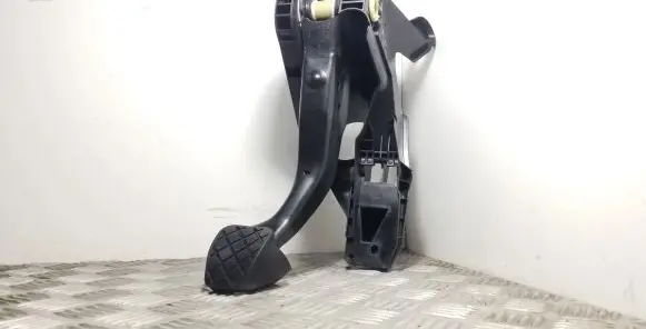 Clutch pedal