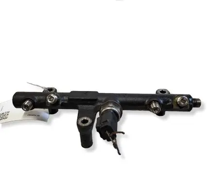 Citroen C5 Fuel main line pipe 