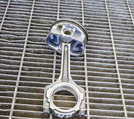 Piston