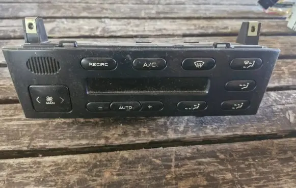 Peugeot 406 Climate control unit 73416012 C31221