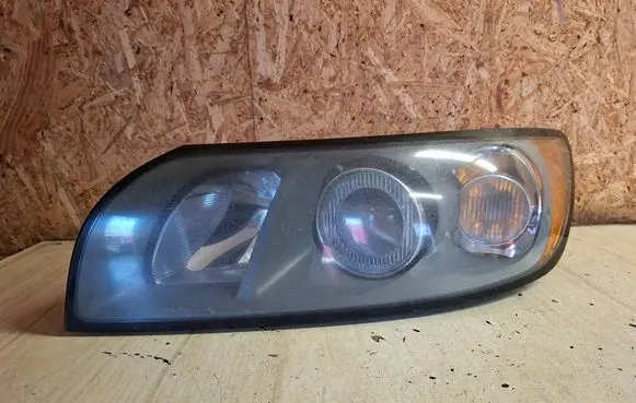 Volvo V50 Headlight/headlamp 30698885 0301198203