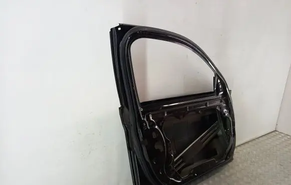 BMW M5 F90 Front door 3953932