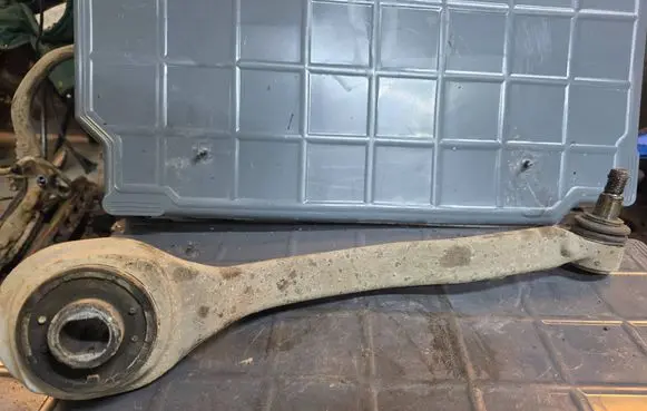 Mercedes-Benz E W211 Front control arm 