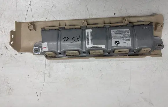 BMW X5 F15 Knee airbag DAB215045247