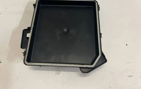 Renault Kangoo II Fuse box cover 284C41797R