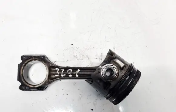 Volkswagen Vento Piston with connecting rod