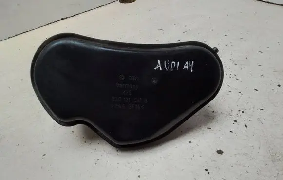 Audi A4 S4 B6 8E 8H Vacuum air tank 8D0131541B