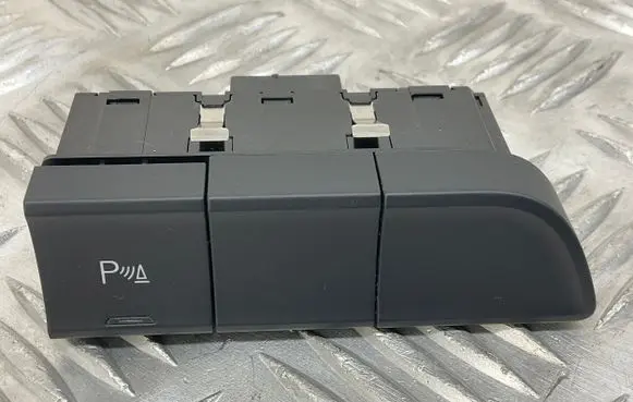 Audi Q3 8U Parking (PDC) sensor switch 8U0959674C