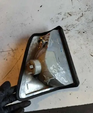 Mercedes-Benz 309 Front indicator light 32757R6