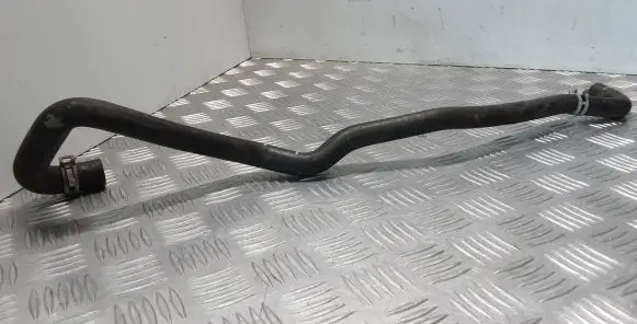 Land Rover Range Rover Sport L494 Engine coolant pipe/hose CPLA8063CA