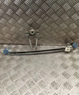 Mercedes-Benz 190 W201 Rear door manual window regulator 