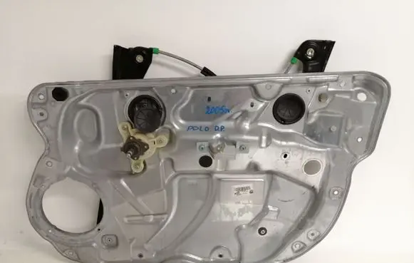 Volkswagen Polo IV 9N3 Front door manual window regulator 6Q4837756