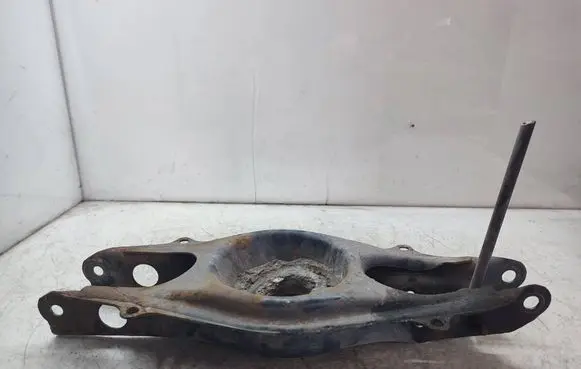 Mercedes-Benz C W204 Rear control arm 