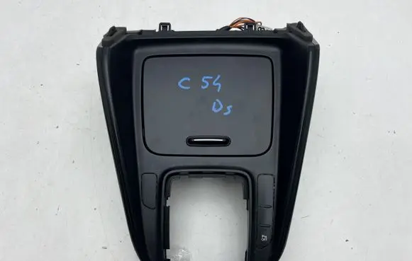 KIA Carens III Glove box 84633A4900