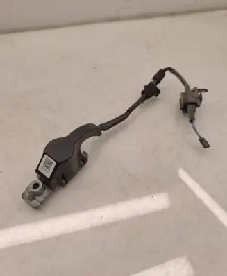 Volvo V40 Airbag deployment crash/impact sensor P31305432