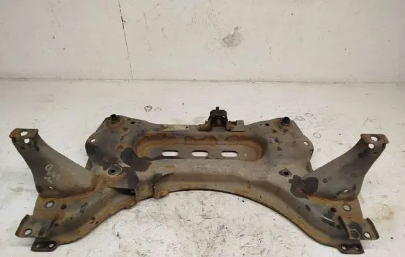 Nissan Qashqai Front subframe