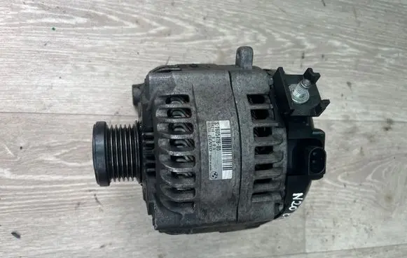 BMW X1 E84 Generator/alternator 7605478