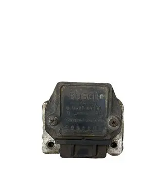 Volkswagen Golf II Ignition amplifier control unit 211905351A