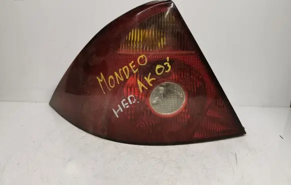 Ford Mondeo Mk III Rear/tail lights