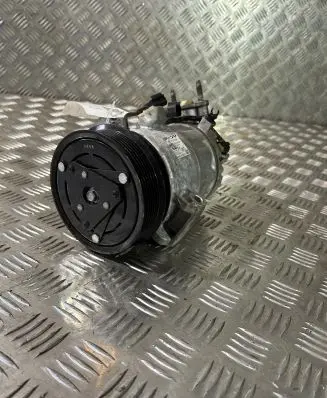 Volvo XC60 Air conditioning (A/C) compressor (pump) 31497908