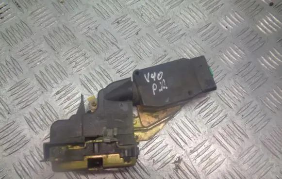 Volvo S40 Front door lock