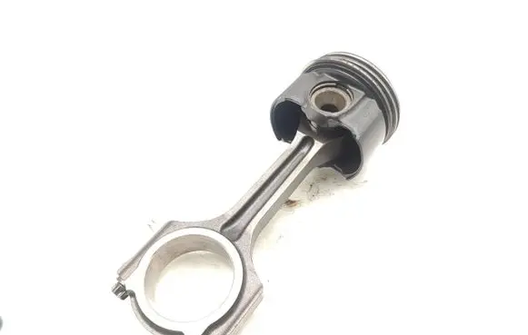 Ford Mondeo MK V Piston with connecting rod YLCC