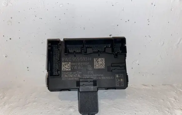 Audi A4 S4 B9 Door control unit/module 8W0959593H 8W0959593F