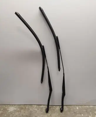 Ford Explorer VI Windshield/front glass wiper blade W000097428 W000097429