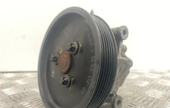 Mercedes-Benz C W203 Power steering pump A0044661201 12852E